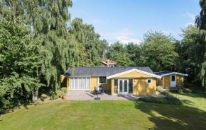 Awesome Home In Tranekær With Wifi, Tranekær